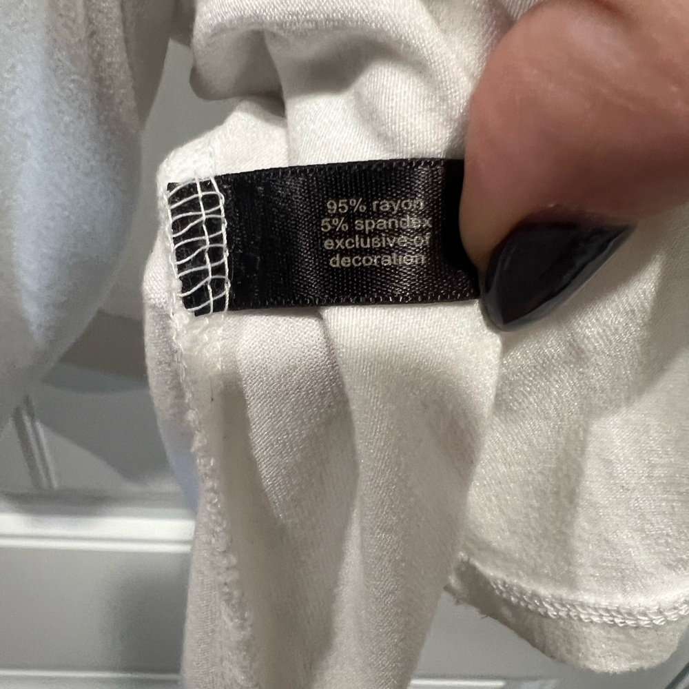 Limited White Ruffle Tank - Picture 4 of 4